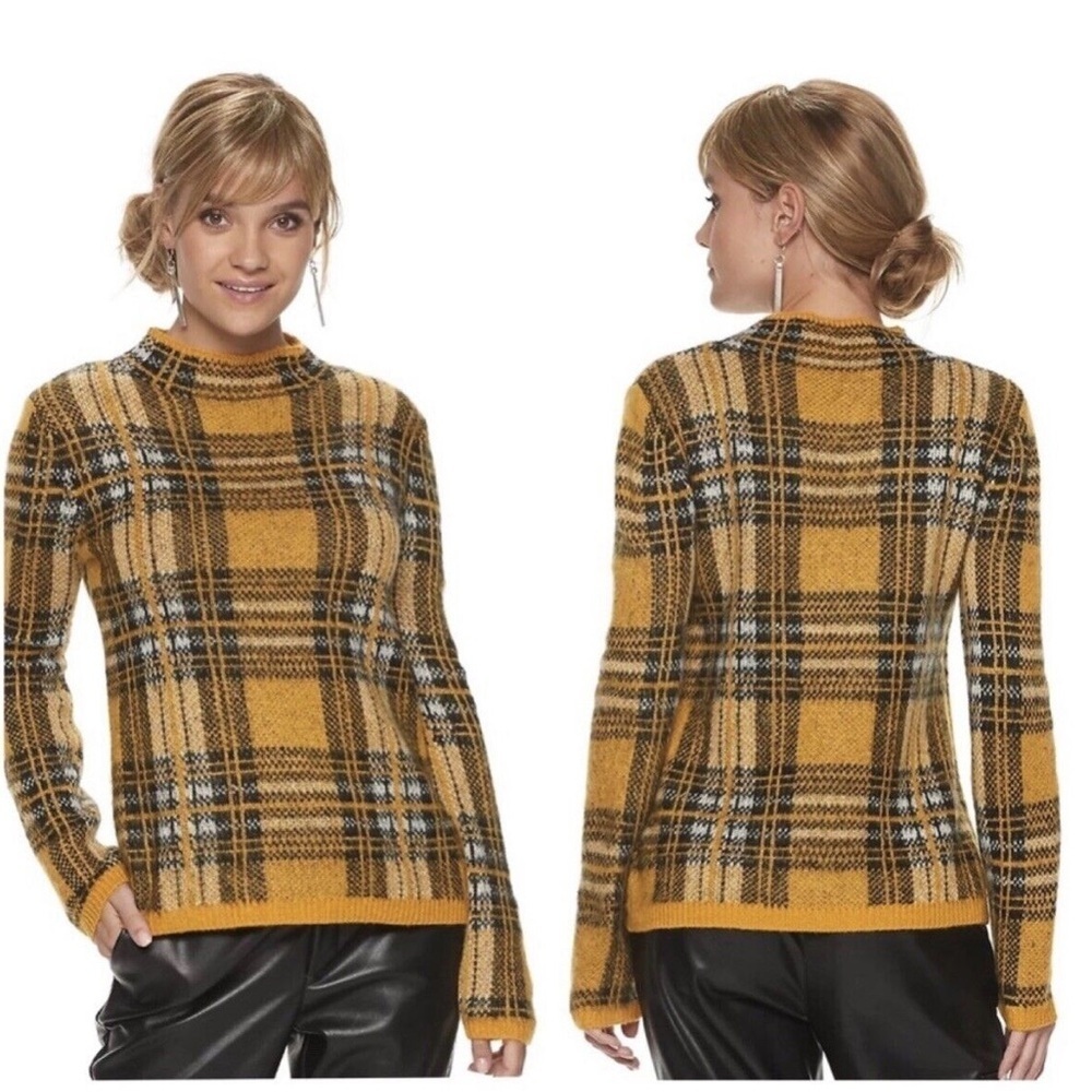 Women's Apt. 9 + Cara Santana Plaid Sweater Size Medium Cozy Soft - Picture 2 of 16
